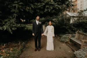 Yeslin dans Needle & Thread, pour son mariage intime, automnal et citadin |  J'aime ma robe®